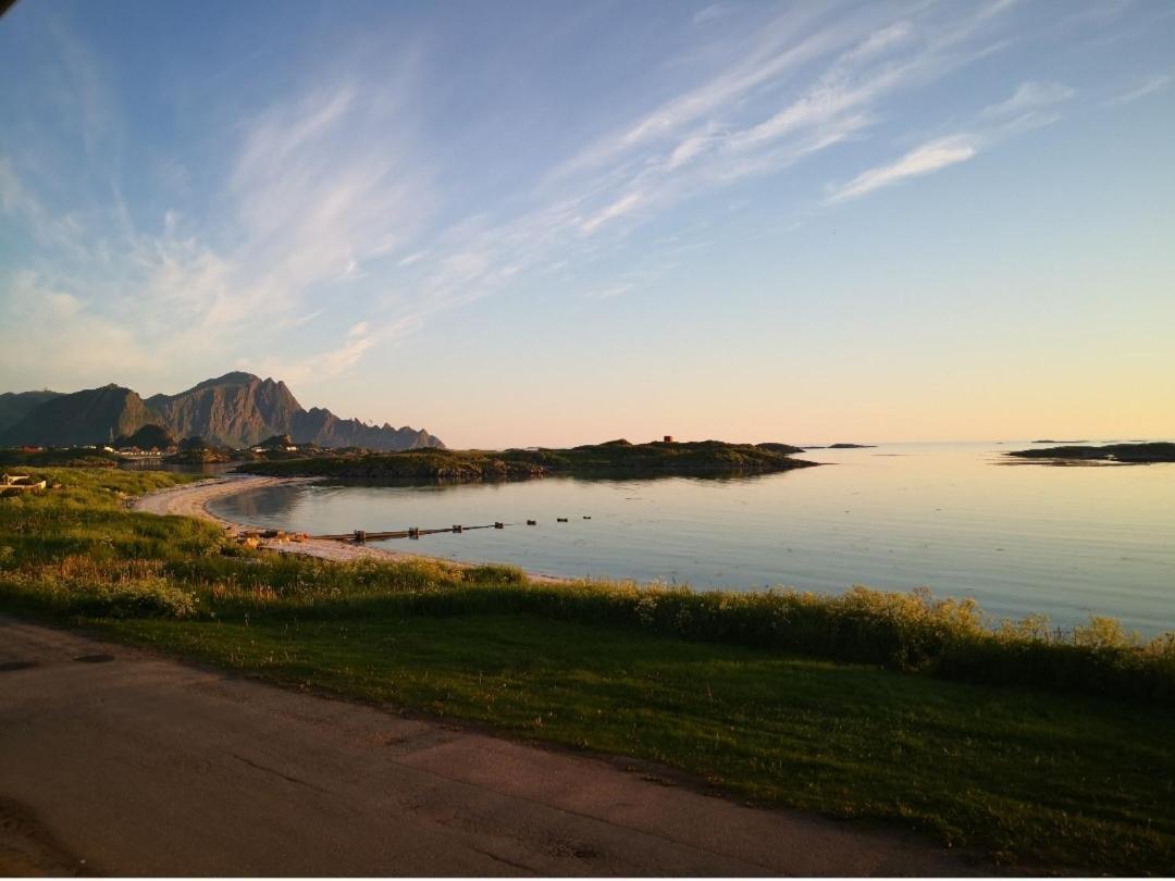 Sentral Studioleilighet Ved Stranden Og Hvalsenter Nb Ma Vaskes Etter Endt Leie Eller Betale Rengjoringshjelpen 500 Kr อัมเดเนส ภายนอก รูปภาพ